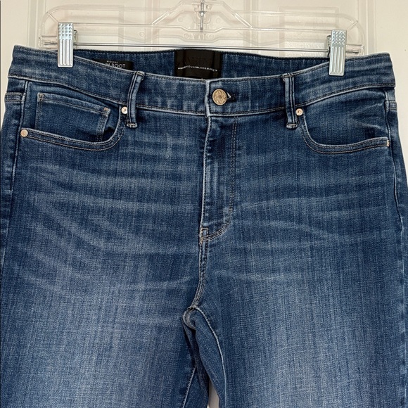 White House Black Market Mid-Rise Slim Boot Everyday Soft Jeans - Picture 4 of 11